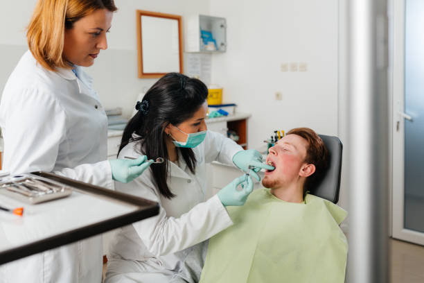 Best Cosmetic Emergency Dentistry in Oswego, IL